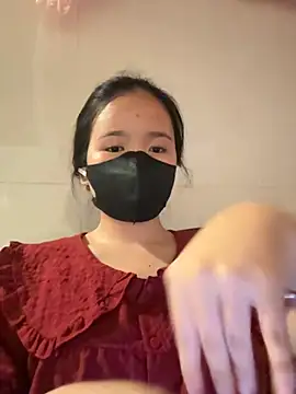 Gwen879 online show from July 8, 11:15 am