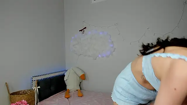 elina syui online show from February 26, 5:34 pm