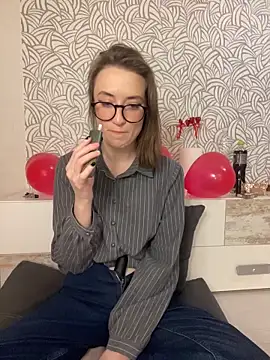 Persephone Kore online show from February 12, 6:36 pm