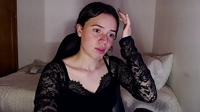 Shanel Lozano online show from March 3, 9:10 pm