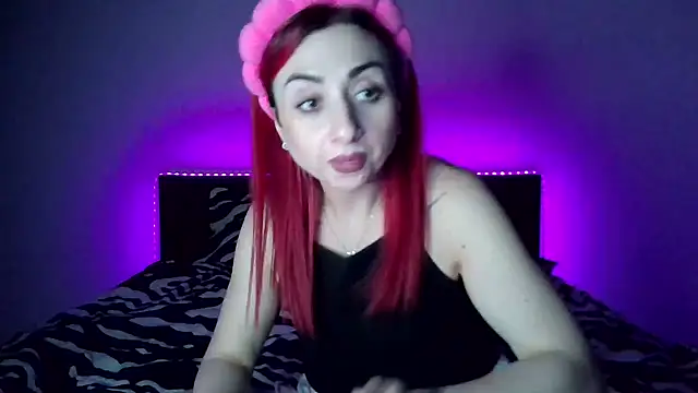 Snapshot of JessicaShorty4U chatting on May 8, 7:08 pm JessicaShorty4U online show from May 8, 7:08 pm