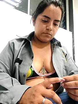 Isabel 3 online show from April 14, 3:56 am