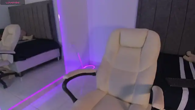 rosse taylorx1 online show from March 7, 6:49 pm