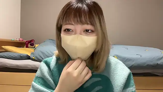 Snapshot of koko_xoxo chatting on February 15, 7:27 am koko xoxo online show from February 15, 7:27 am