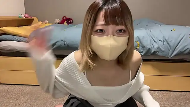 Snapshot of koko_xoxo chatting on February 19, 1:40 pm koko xoxo online show from February 19, 1:40 pm