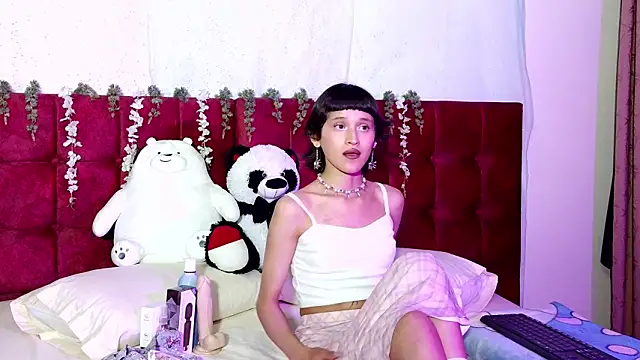 Veronica Lamberth online show from February 15, 4:53 am