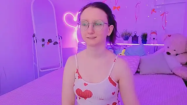 SunshineBlaze online show from February 6, 5:12 am