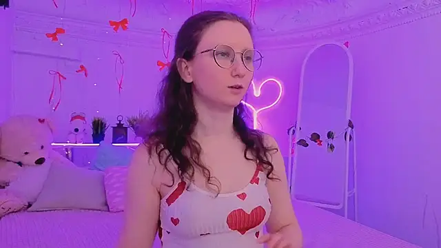 SunshineBlaze online show from February 7, 5:33 am