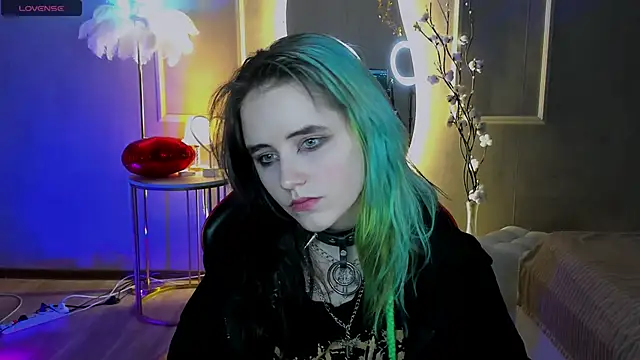 Snapshot of RubyMyst chatting on February 17, 8:37 pm RubyMyst online show from February 17, 8:37 pm