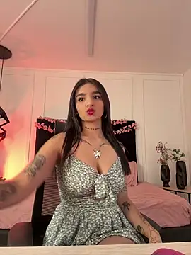 Abriil cutee online show from April 8, 2:06 pm