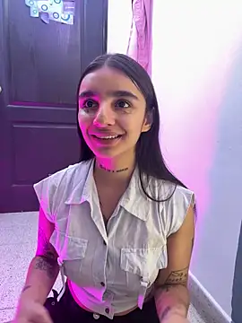 Abriil cutee online show from June 3, 3:17 pm