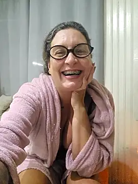 Snapshot of bellafortune69 chatting on July 12, 1:07 am bellafortune69 online show from July 12, 1:07 am