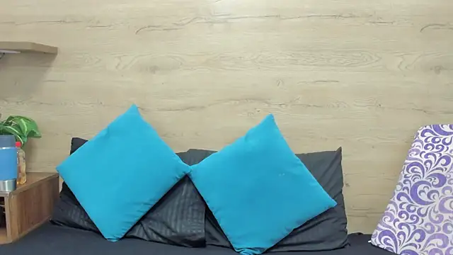 rousemonroe online show from April 16, 7:03 pm