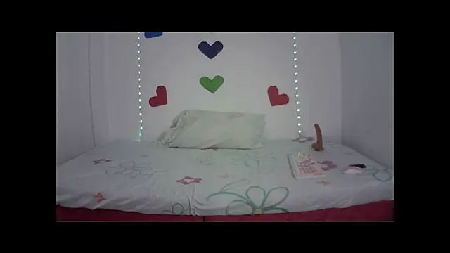 Snapshot of Mia_Suarez7 chatting on February 21, 12:22 am Mia Suarez7 online show from February 21, 12:22 am