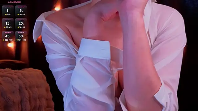 Snapshot of ShyniAlice chatting on March 2, 7:15 am ShyniAlice online show from March 2, 7:15 am