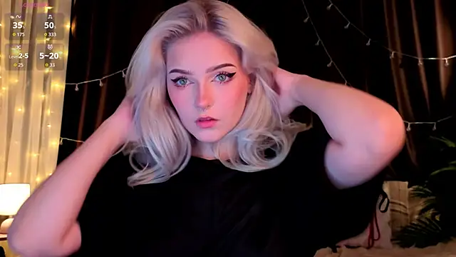 ShyniAlice online show from June 5, 4:19 am