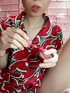 Chammy720 online show from April 10, 1:38 pm