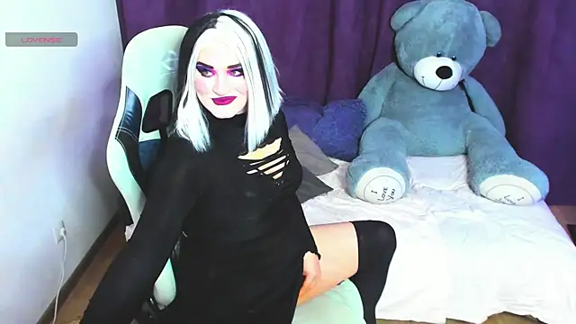 sexxx-queen online show from April 12, 12:37 am