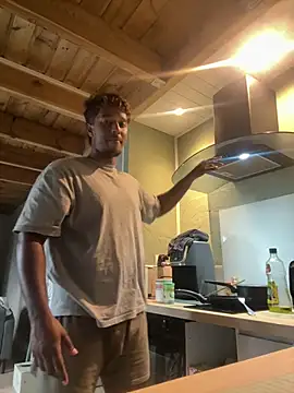 Axel black10 online show from April 12, 11:15 am