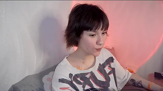 Snapshot of UwuJudy_Osas chatting on February 11, 11:48 am UwuJudy Osas online show from February 11, 11:48 am