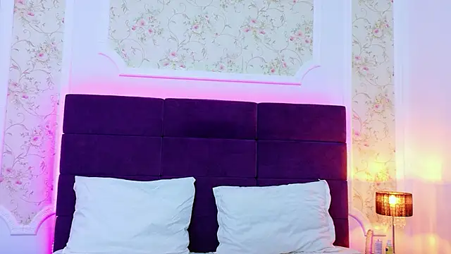 EvelinHill online show from February 10, 5:00 am