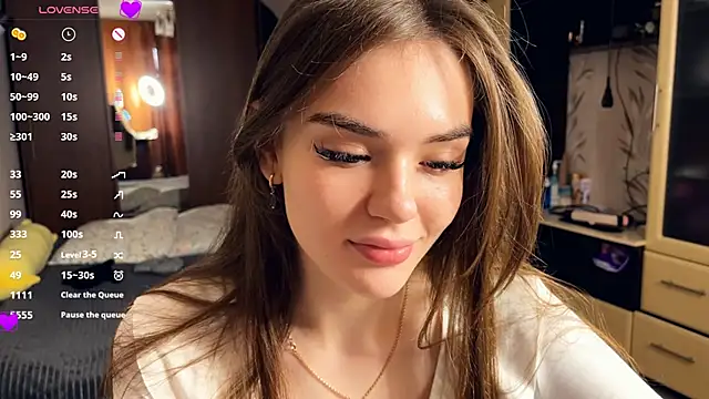 LubaSeirers online show from April 4, 3:20 pm