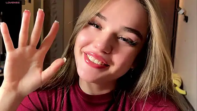 LubaSeirers online show from April 8, 3:23 pm