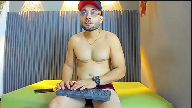 CHRISTIAN PARKERR online show from January 16, 12:20 pm