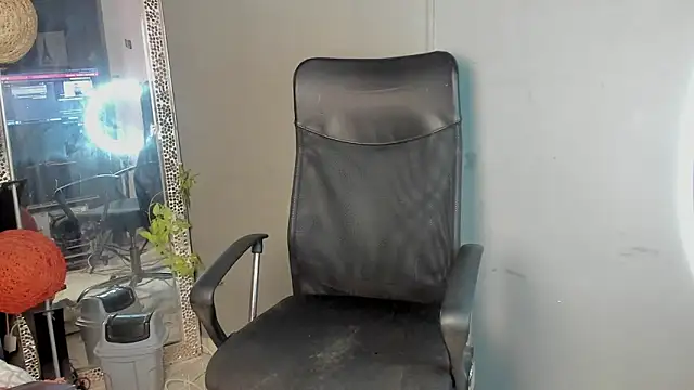 dylaans19 online show from February 11, 2:33 pm