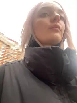 aka Blonde online show from March 28, 11:32 am