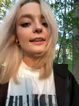 aka Blonde online show from June 1, 1:57 pm