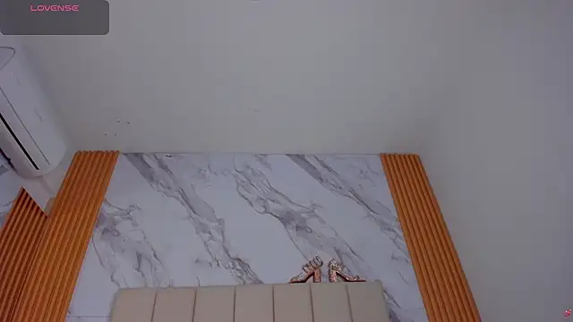 emily nova  online show from March 1, 11:56 am