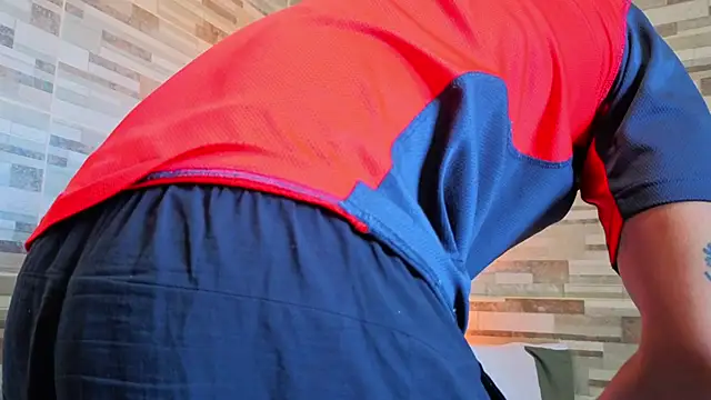 joelcallvil1 online show from April 9, 1:49 pm