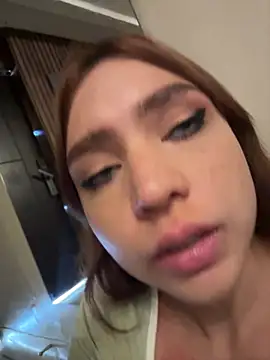 Snapshot of miia_stonne chatting on January 14, 3:17 pm miia stonne online show from January 14, 3:17 pm