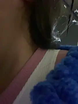 Snapshot of Shayla--broos chatting on February 16, 8:05 pm Shayla--broos online show from February 16, 8:05 pm