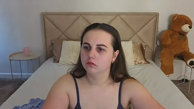 MikaFoxy online show from April 14, 5:24 am