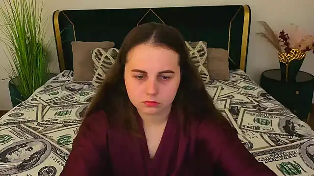 MikaFoxy online show from April 17, 5:32 am