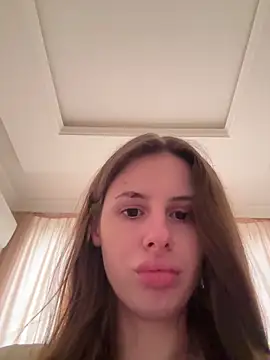 Snapshot of MissDianka chatting on February 24, 1:20 pm MissDianka online show from February 24, 1:20 pm