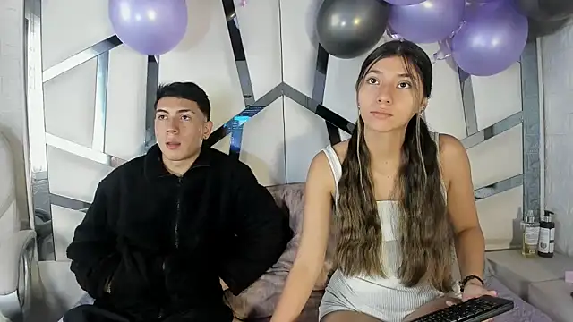 Snapshot of ScarlettAndLucas chatting on February 2, 12:59 pm ScarlettAndLucas online show from February 2, 12:59 pm