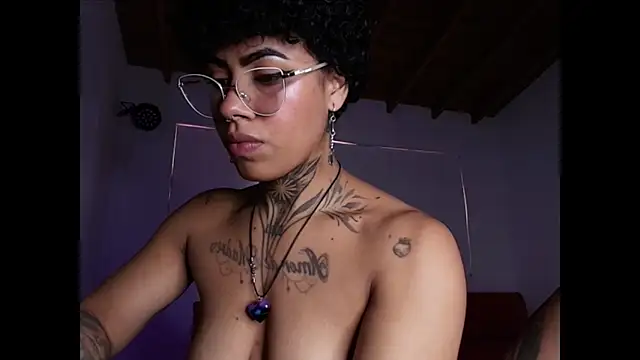 Canela Osada  online show from January 15, 12:54 pm