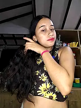 l0lita emi online show from March 28, 10:15 am