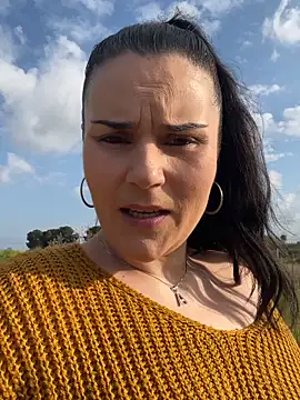 Alice Dan online show from March 23, 4:22 pm