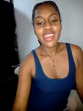 Snapshot of NicolVegaa chatting on May 6, 3:24 am NicolVegaa online show from May 6, 3:24 am