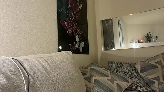 blondebunny999 999 online show from April 6, 4:46 am