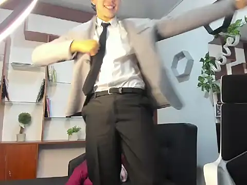 Snapshot of Fer_And_Tonny chatting on January 14, 6:57 pm Fer And Tonny online show from January 14, 6:57 pm