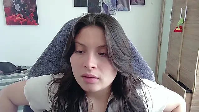 Snapshot of yessica_gomez01 chatting on April 23, 7:27 pm yessica gomez01 online show from April 23, 7:27 pm