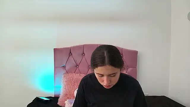 Cherry Boomxx online show from February 24, 5:55 pm