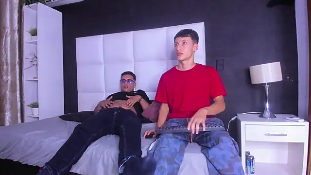 Alejandro Tom online show from January 10, 5:09 am