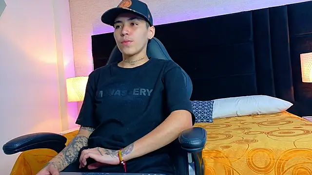 Raven Cox online show from January 10, 5:53 am