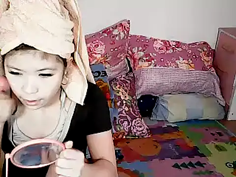 xxhotamizinggirl online show from March 17, 4:21 pm